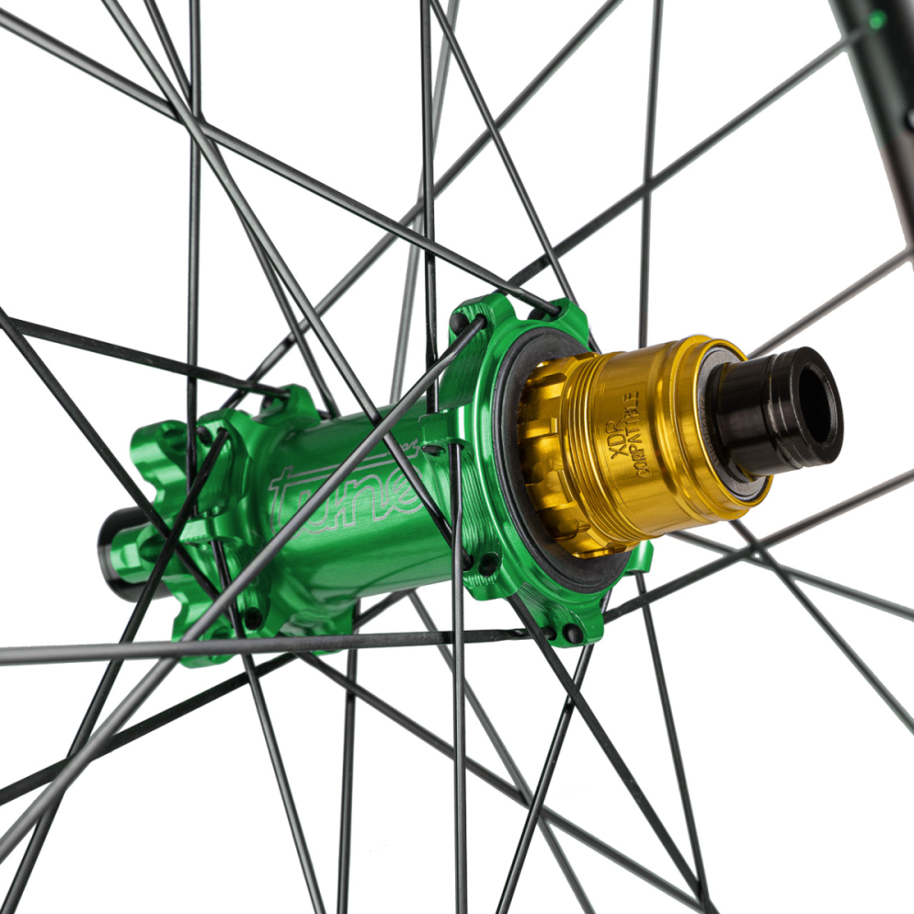 Tune Front Wheel Disc, MTB Carbon, BB28, Princess Boost 6B 28h, 15mm, Standard Bearings