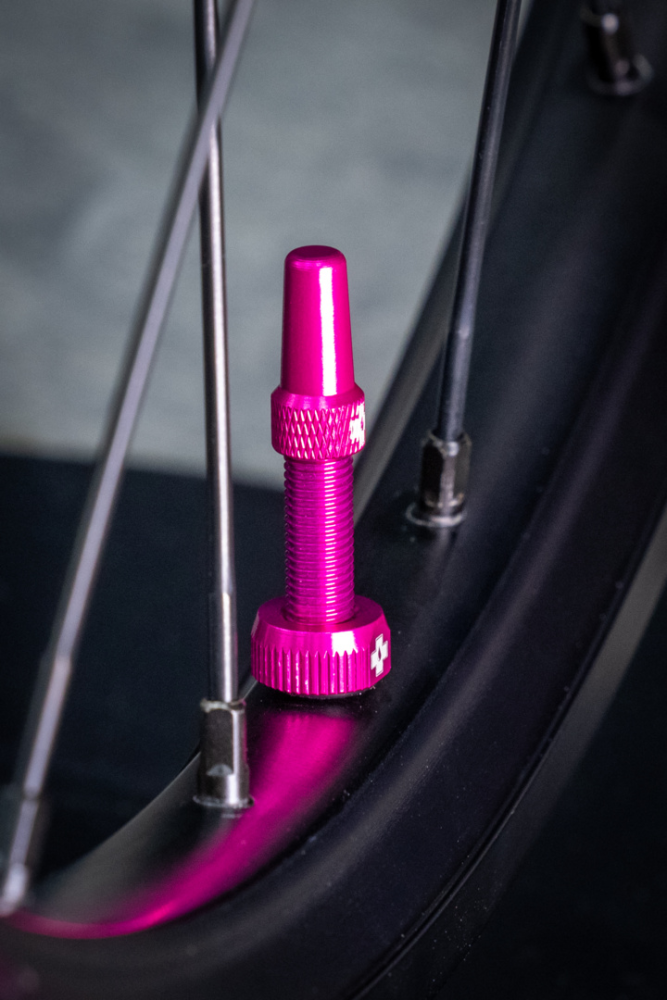 Muc-Off V2 Tubeless Ventil Kit 60mm/pink 60 mm, pink