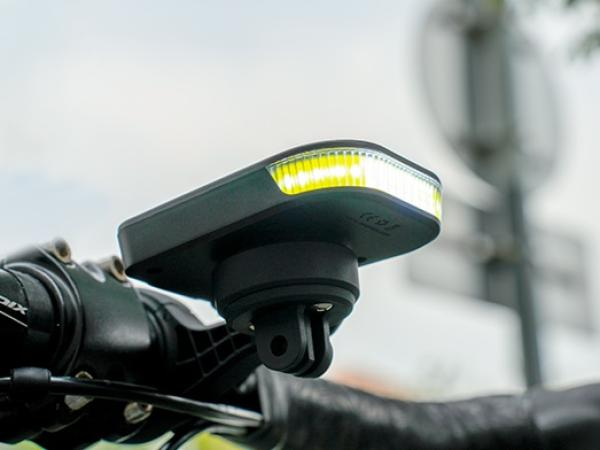 Ravemen FR300 ANT+ Frontlicht an Garmin/Wahoo Halterung