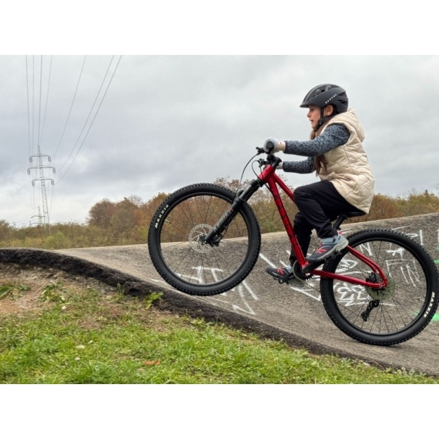 Rascal Bikes Wild 27.5 Kette 11-Gang, Ruby Red 27.5 Zoll