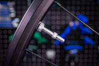 V2 Tubeless Ventil Kit 60mm/silver 60 mm, silber