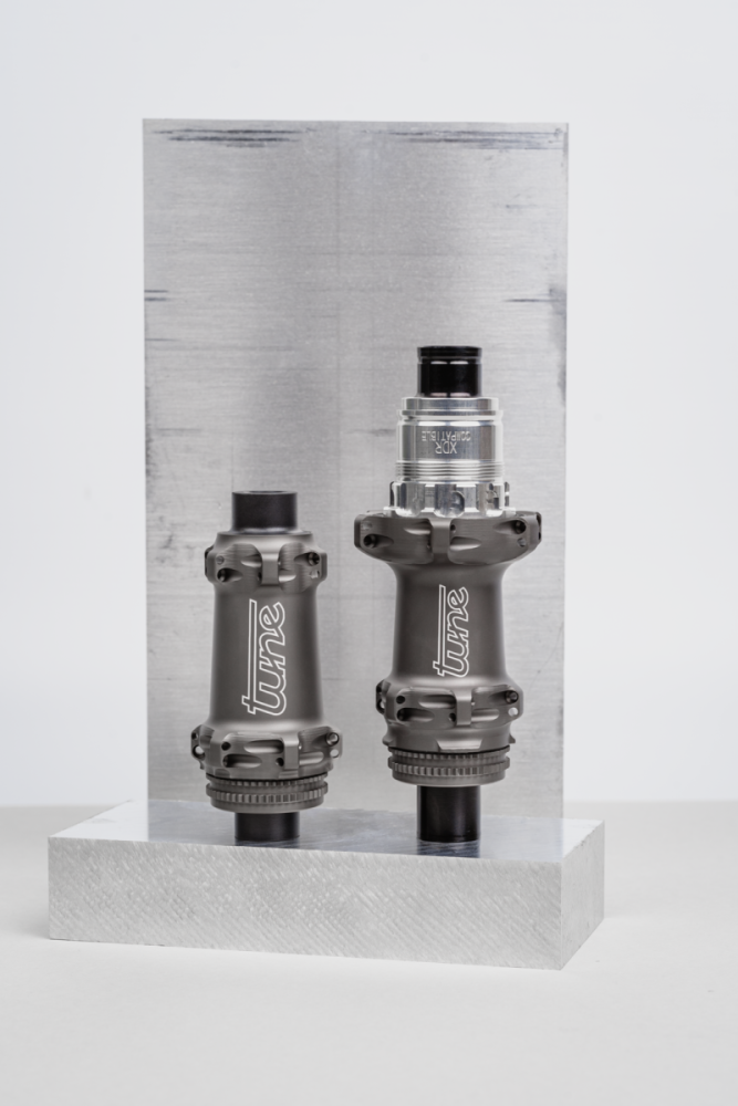 Tune Rear Road Hub, YOKTO Disc, Centerlock, 24 Loch, 12x142mm, Keramik Lager, Sram XD/XDR 6T, yokto grey