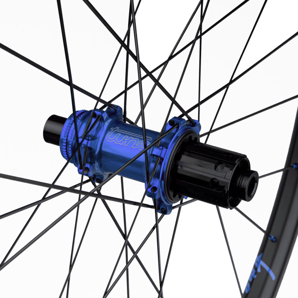 Tune Rear Wheel Disc, Road Carbon, SB20Dsky, Prince CL 28h, 12mm, Standard Bearings, HG10/11/12