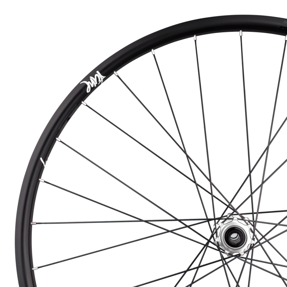 Tune Rear Wheel Disc, Road Carbon, SB20Dsky, Prince CL 28h, 12mm, Standard Bearings, HG10/11/12